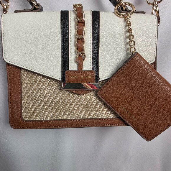 Anne Klein White & Brown Woven Crossbody w/ Detachable Wallet Pouch! - Picture 2 of 14